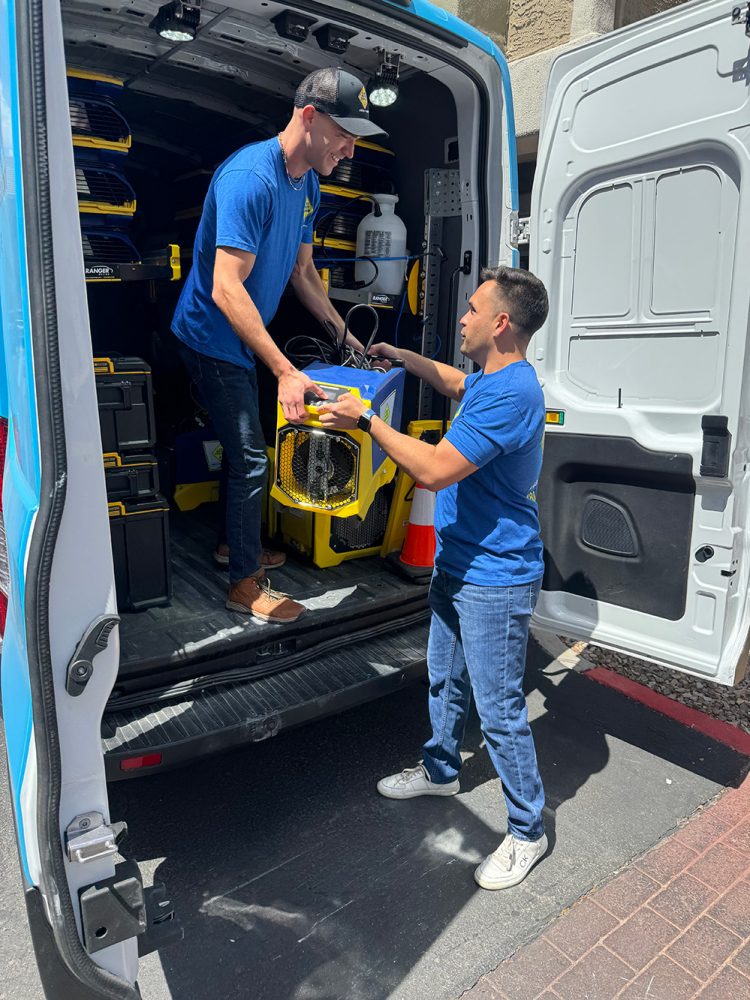 damage restoration techs